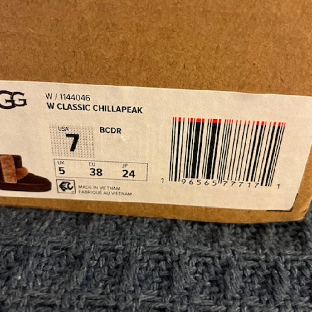 UGG Chillapeak Platform Boots | Women’s Size 7 | Chestnut | New in Box - Picture 2 of 8